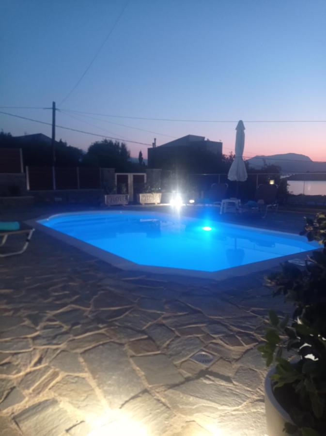 Domina Villas Алмирида Экстерьер фото
