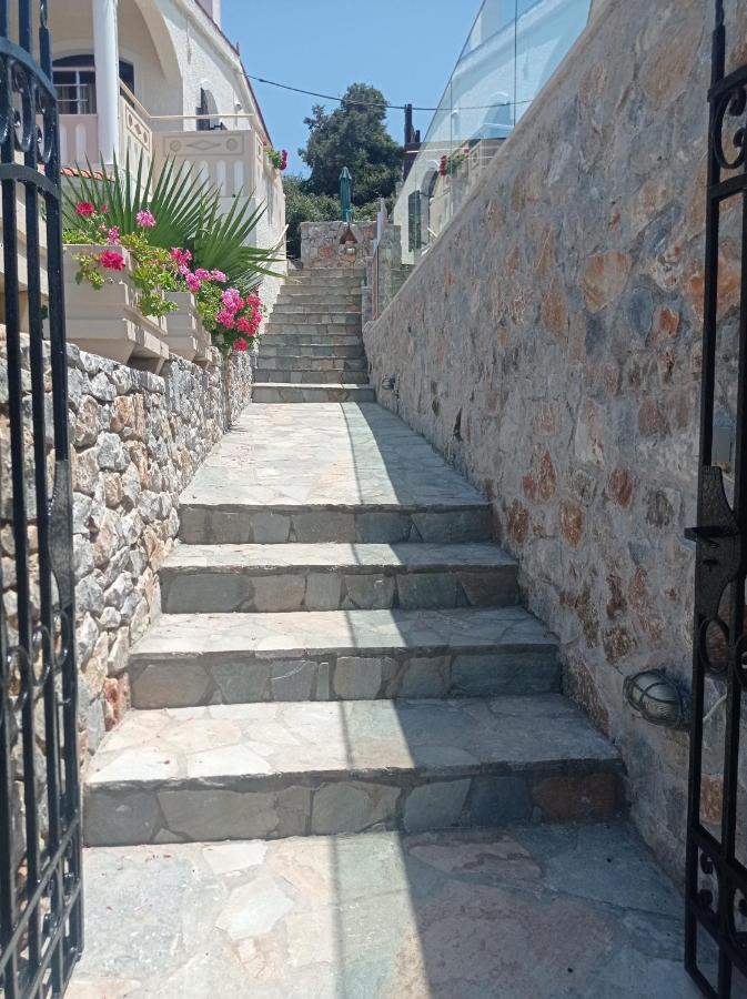 Domina Villas Алмирида Экстерьер фото